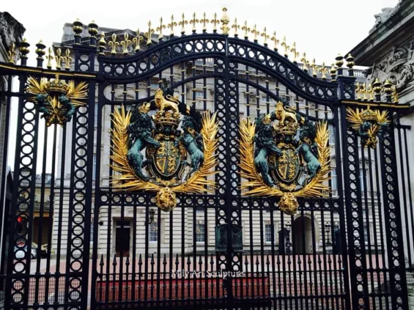 Cổng, hàng rào sắt mỹ thuật