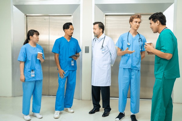 Thang máy chuyên dụng đặc biệt